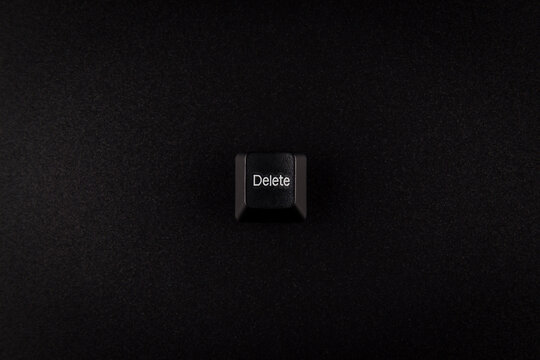 Delete button on black background