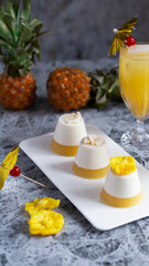 Panna cotta pina colada