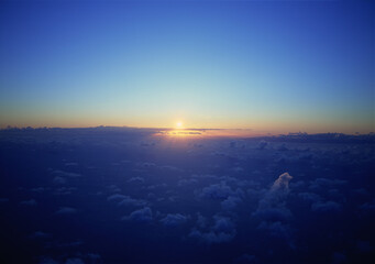 雲と太陽