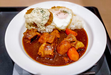 curry with  eggs