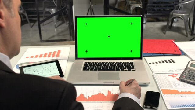 Green screen laptop