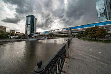 bridge over the river moscow