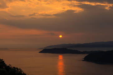 紀淡海峡（和歌山県加太市）の夕日