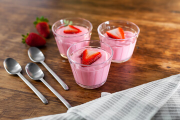 Homemade Strawberry Yogurt