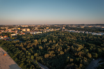 Obraz premium Top view of the beach and the Baltic Sea at sunset in Gdansk