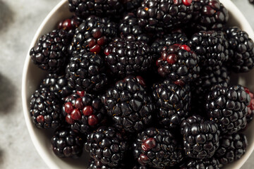 Raw Black Organic Blackberries