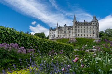 Fototapeta premium view of Dunrobin Castle and Gardens in the Scottish Highlands