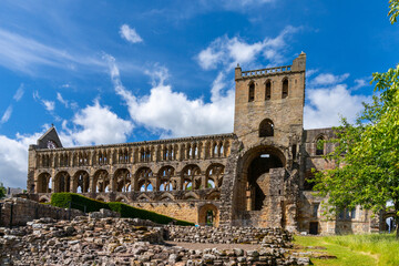 Fototapeta premium view of the Augustinian Jedburgh Abbey ruins