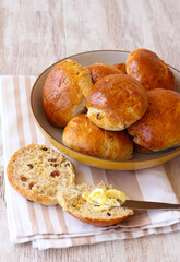 Whole wheat raisin teacakes