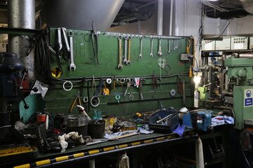 workplace machine tool, Work Table