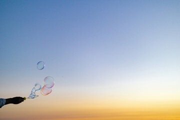 空とシャボン玉