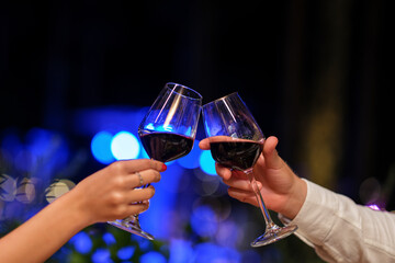 couple drinking wine at dinner