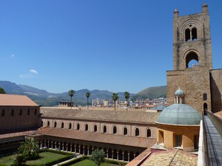 Fototapeta premium Sicily: the cloisters of the Arab-Norman Cathedral of Monreale