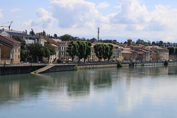 Vue d'ensemble de Romans le long de la rivière Isère, ville de Romans sur Isère, département de la Drôme, France