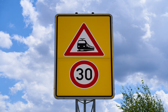 Imágenes de Unrestricted: descubre bancos de fotos, ilustraciones, vectores y vídeos de 798