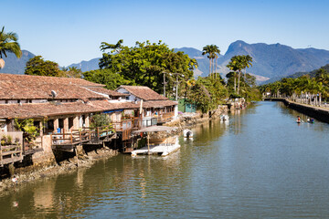 Fototapeta na wymiar Rustic village by the river near Paraty, Brazil