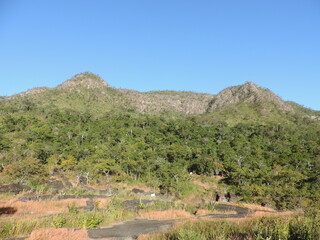 Através de mirante no Vale da Lua na Chapada dos Veadeiros é possível ver essa lindíssima paisagem.