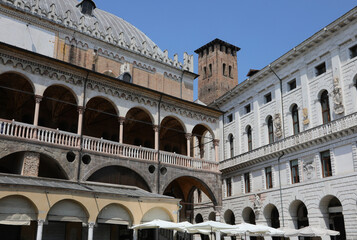 Naklejka premium Ancient landmarks in Padua in Italy called PALAZZO DELLA RAGIONE and the tower of Elderly