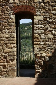 Italy, Tuscany, Suvereto: Foreshortening of Aldobrandesca Fortress.