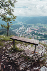 Rastbank mit blick auf Frohnleiten