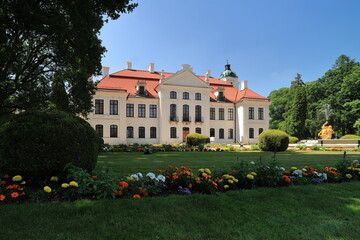 Fototapeta na wymiar Muzeum Zamoyskich w Kozłówce