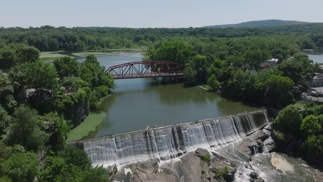 flying clockwise around waterfall in Saugerties New York
