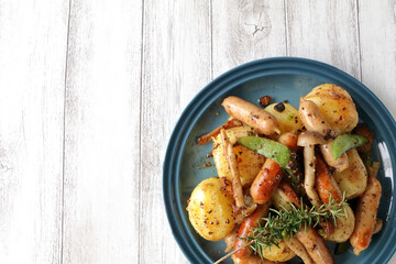 美味しそうなジャーマンポテト（ドイツ料理）