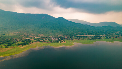 Obraz premium Dimna lake located in Jamshedpur, Jharkhand, India