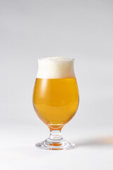 ビアグラスに注がれたビール