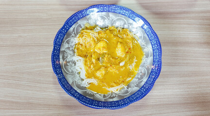 Thai Rice Noodles with Crab Curry