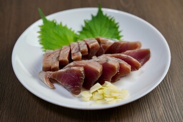 カツオの刺身