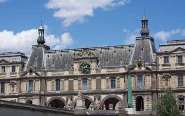Louvres, Beauty of Paris, détails.
