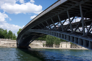 Bridge Sera Senghor Beauty Paristails