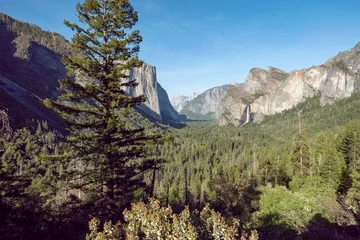 Crédence de cuisine en verre imprimé Half Dome vue panoramique sur la vallée de Yosemite avec demi-dôme et el Capitan