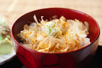 シンプルなワサビ丼
