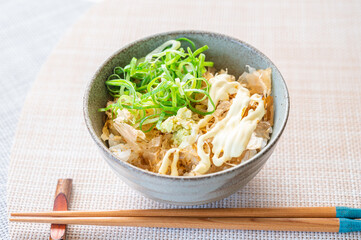 本わさびの丼ぶり