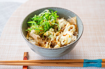 本わさびの丼ぶり