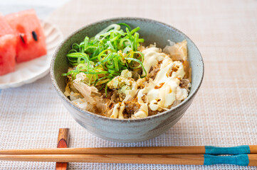 本わさびの丼ぶり