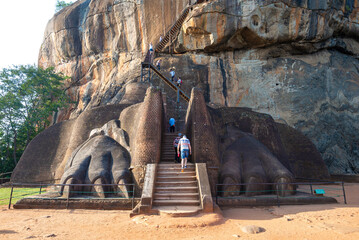 View of the ancient lion's paws at the beginning of the climb to the top of the ancient Sigiria...