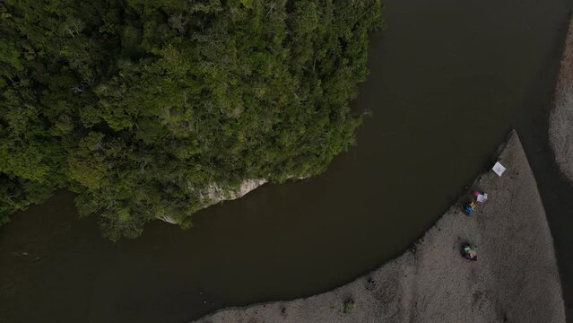 toma aere del rio monzon en cenital tingo maria peru 2024
