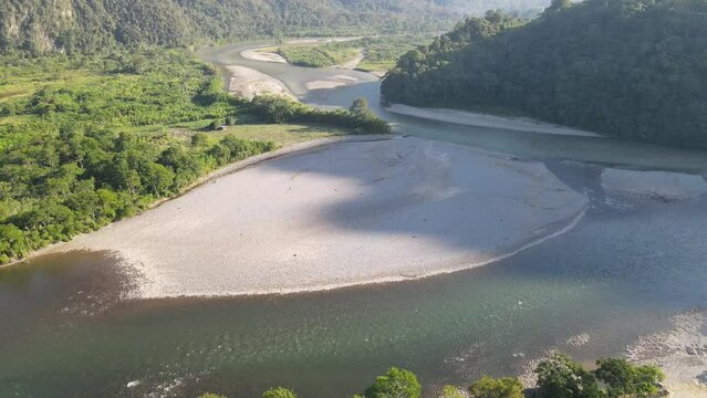UNI&Oacute;N DE DOS RIOS MONZON Y HUALLAGA EN LA CIUDAD DE TINGO MARIA 