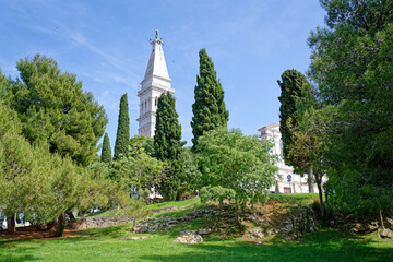 Clocher de l'église à Rovinj en Croatie