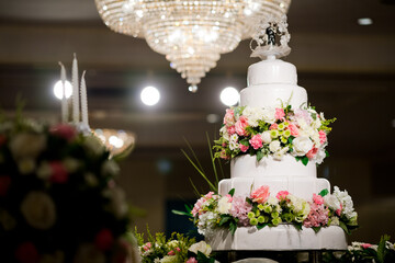Beautiful wedding cake with blur background
