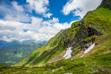Obraz premium Scenery view of the Austrian Alps in June