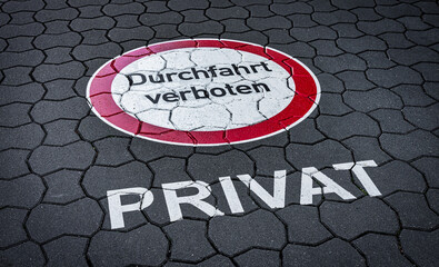 Durchfahrt verboten Privat