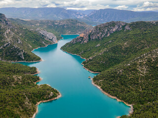 Obraz na płótnie Canvas Montrebei gorge over Canelles reservoir , Catalonia, Spain.