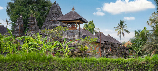 Fototapeta na wymiar Balinese temple roof landscape