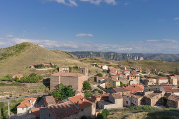 Fototapeta na wymiar From the castle of la rioja, Spain, you can see views of the town of Clavijo.