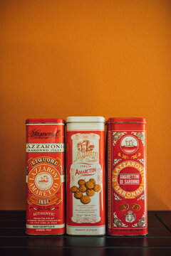 lazzaroni amaretti di saronno metal tins