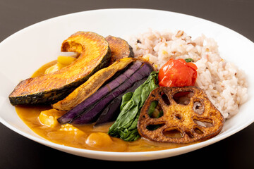 十六穀米の夏野菜カレー